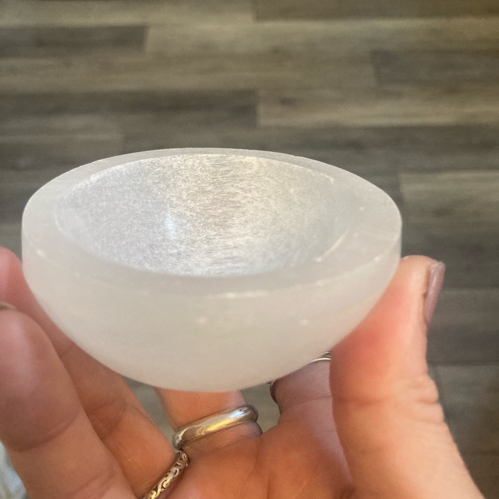 Small selenite trinket bowl
